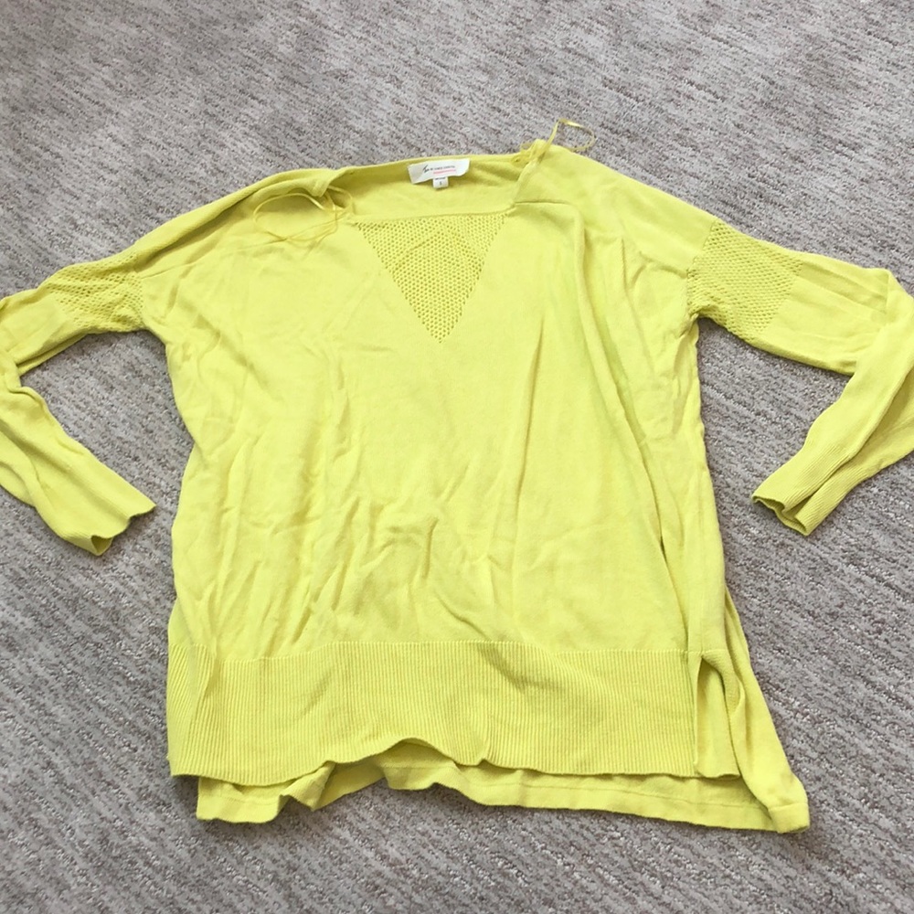 Vince Camuto sweater